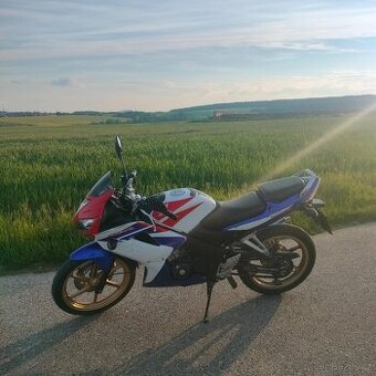 CBR124R 2010 - 1