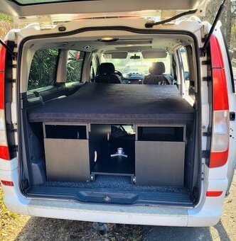 Vestavba minibus dodávka pick up