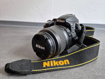 Nikon D3100 + 40mm f/2.8G, 18-55mm, Helios 44-2, přísluš.
