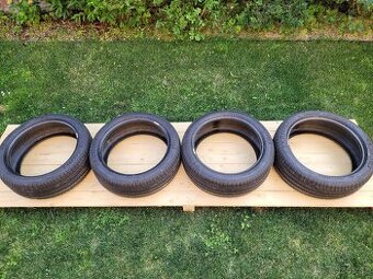 PNEU MICHELIN
