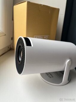 Projektor HY300 PRO.
