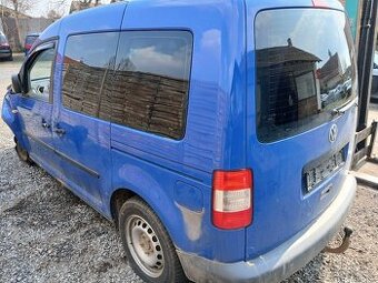 VW Touran 1.9TDI 77kw BXE prodám dily