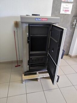 Kotel na tuhá paliva Slovatherm (nový)
