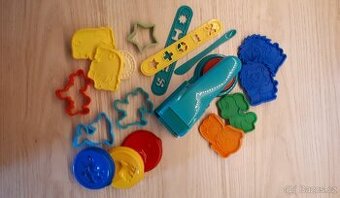 Play doh modelovací sada + formičky