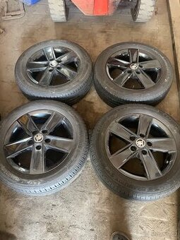 Originál alu kola Škoda Superb 205/55/16 et48 letní