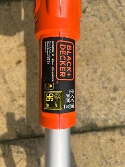 Aku sekačka black decker