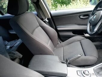 BMW 318i, E91
