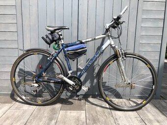 Jízdní kolo Maxbike.
