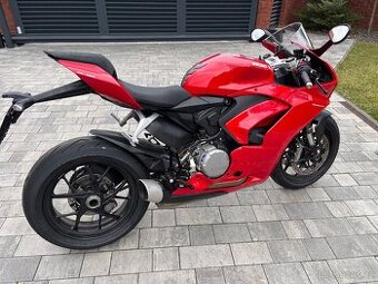 Ducati Panigale V2
