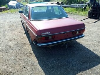Mercedes 240D
