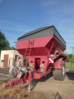 Překládací vůz PTR 16 - Horsch
