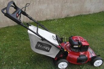 Benzínová sekačka s pojezdem motor Briggs & Stratton Quantum