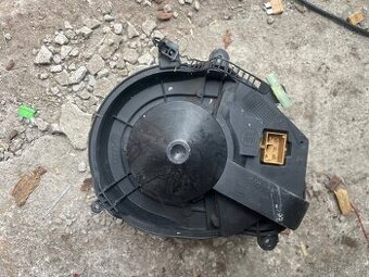 Ventilátor climatronicu