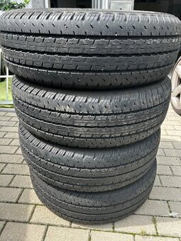 Nokian 225/75 r16c, 121/120R