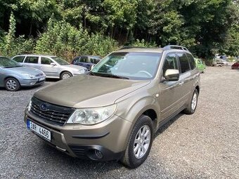 Subaru Forester 2.0X 110kW LPG 4x4 automat tažné klima ČR