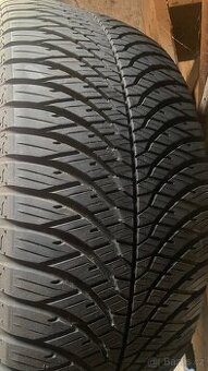 Prodám celoroční pneu Yokohama BluEarth 225/55 R16 99V XL