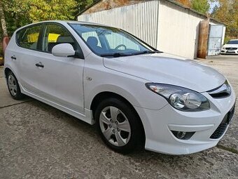 Hyundai i30 1.4i Benzin 4 Valec 77 Kw Bez koroze Garance km