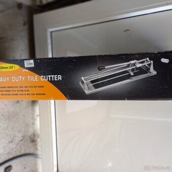 Řezačka dlažby 600mm