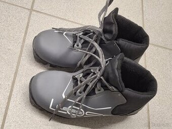 Boty na běžky vel. 35