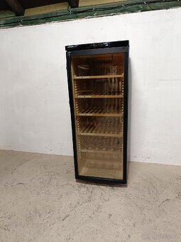 Vinotéka Liebherr Vinidor - 1