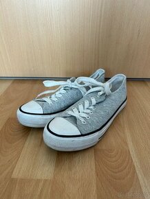 Šedé tenisky Vty 36