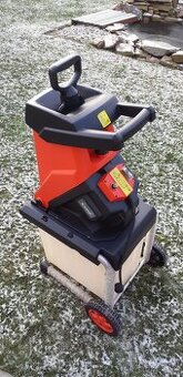 Extol štěpkovačka větví