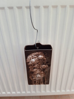 Keramický zvlhčovač vzduchu na radiátor