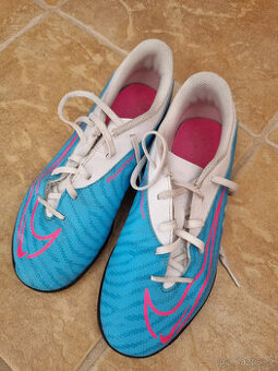 Kopačky - tenisky - sálovky NIKE Phantom vel 38