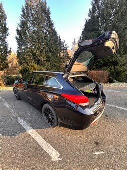 Hyundai i40 combi 2012 nafta