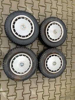 Prodam dily na BMW e30