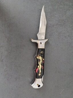 Skládací nůž s čínskou tématikou – sběratelský kousek