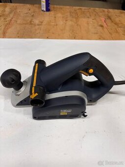 Elektricky rucni hoblik