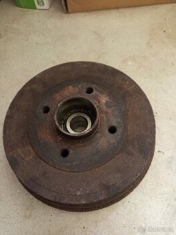 Renault Clio II 2 1,5 dci 2004 zadní buben s novým ložiskem