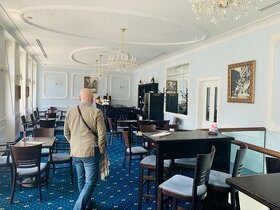 Vybavení kavárny - židle TON