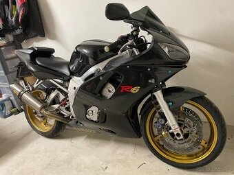 Yamaha R6
