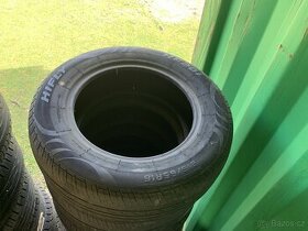 Letní pneu 215/65 R16