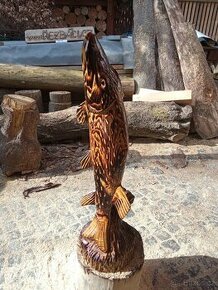 Dřevěná socha - štika