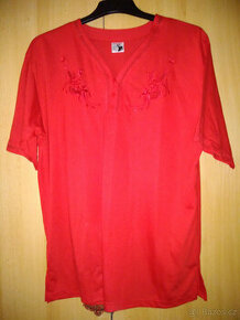 Červené tričko s výšivkou XL