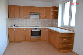 Prodej bytu 1+1, 56 m², Červený Kostelec, hlavní náměstí