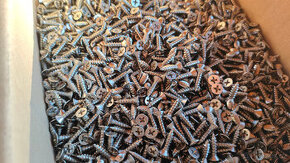 Šroubky, vruty 3,5x15mm, kříž - 1