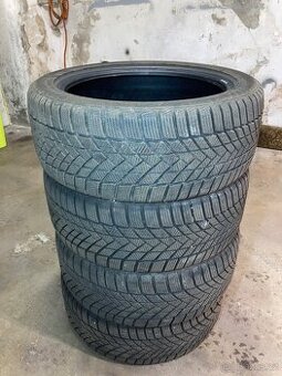 Zimní pneu Matador 225/45/R17 XL 8mm
