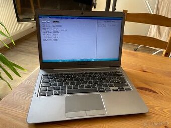 Samsung NP530U3C Netestovan