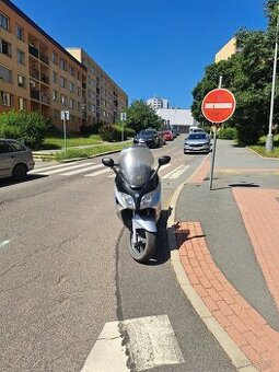 Piaggio X-evo