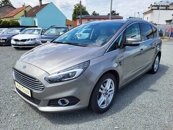 FORD S-MAX 2.0 TDCi 132kW VIGNALE 7-míst