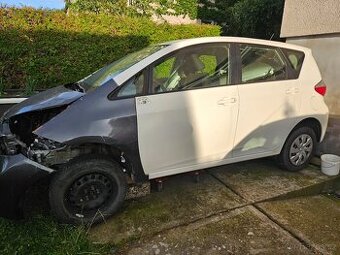 Toyota verso S 1.33 r.v2012