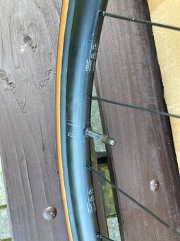 DT Swiss Endurace LB - silniční - 27,5