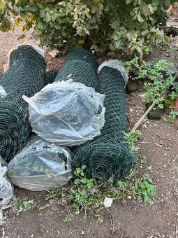 Pletivo poplastovane 160cmx25m z stredovim drátem