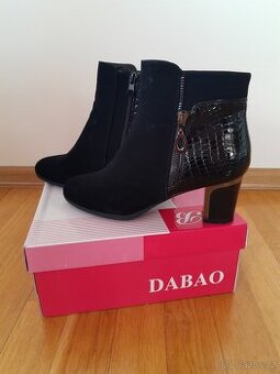 Dámské nízké kozačky ve 38