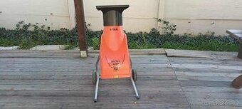 Štěpkovač - drtič větví - BioTec 2200