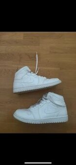 Nike Jordan 42 top stav originál s fakturou